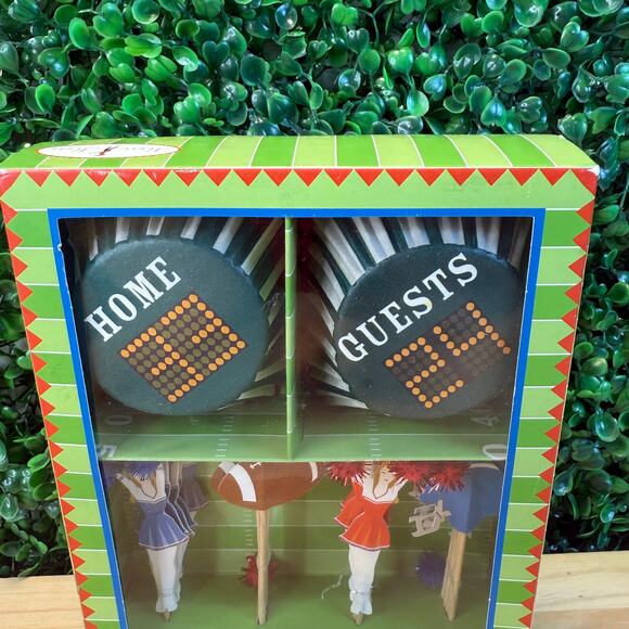 New Football Meri Meri Cupcake Liners Kit Cheerleader Football Players Game Day - Picture 4 of 12
